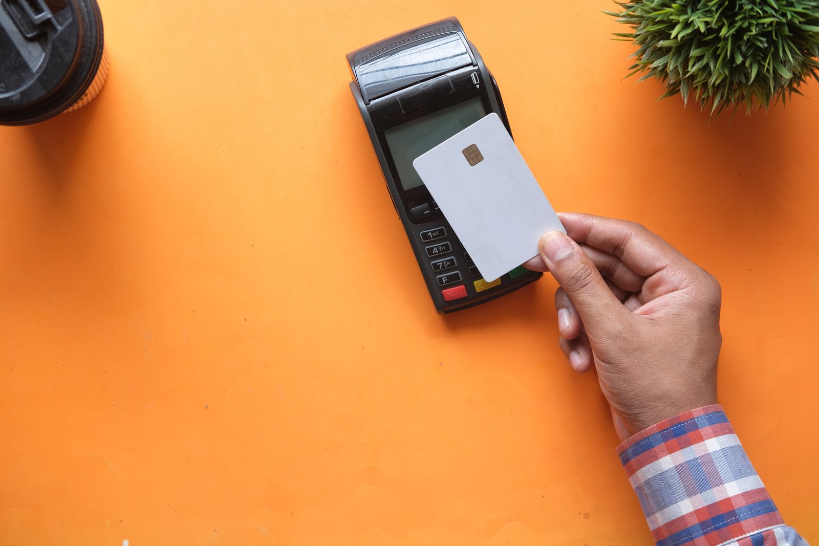 Paying by contactless card